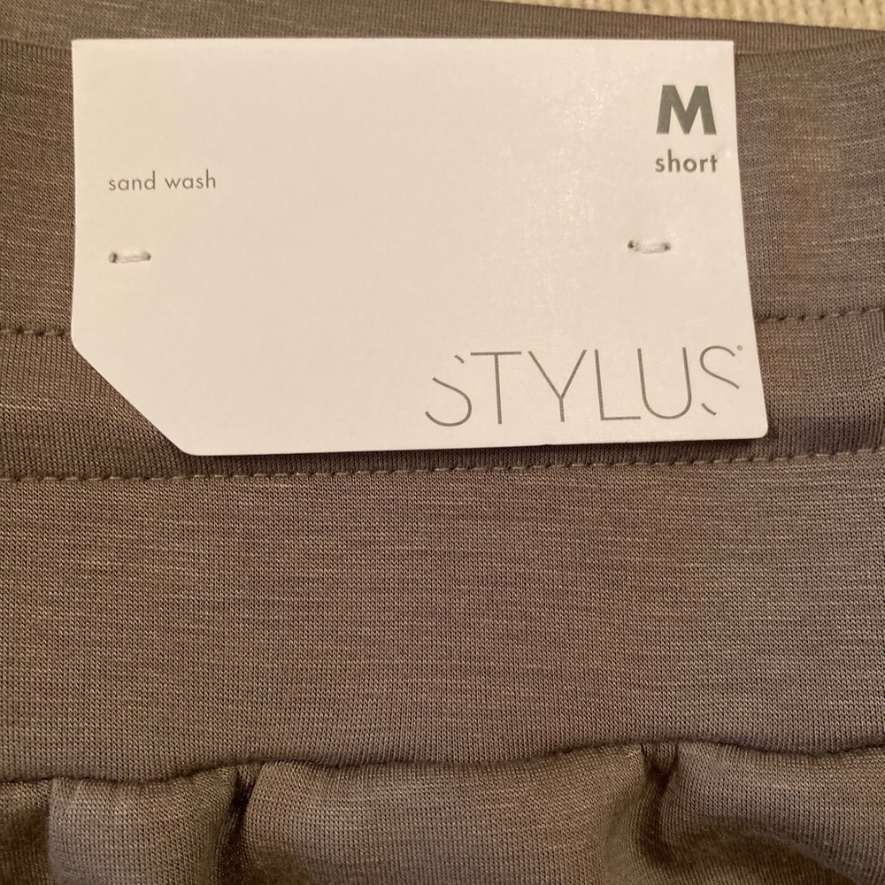 Shorts - Picture 4 of 4